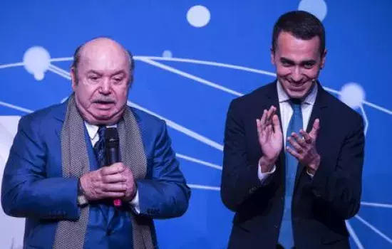 Luigi Di Maio e Lino Banfi ANSA