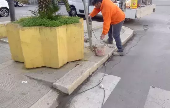 Canosa di Puglia - Segnaletica Stradale