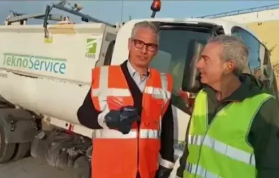 L’attuale situazione è, in sintesi, imbarazzante e sgradevole ed occorre, al contempo, chiedersi quale immagine portino via per esempio tutti coloro che si recano in visita nella nostra città: sicuramente non buona