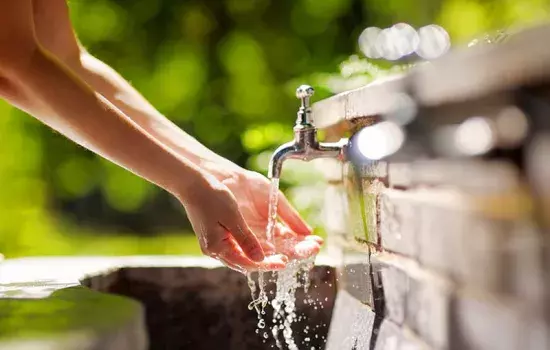 Acquedotto Pugliese raccomanda ai residenti dell’area interessata di razionalizzare i consumi, evitando gli usi non prioritari dell’acqua nelle ore interessate dalla interruzione idrica.