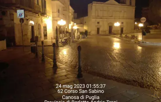 L’invito alla cittadinanza è a rispettare l’ambiente e a non abbandonare i rifiuti. Le operazioni di lavaggio proseguiranno nei prossimi giorni.