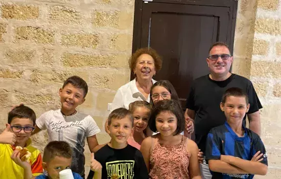 «Sono soddisfatta, felice, entusiasta di tutto e tutti coloro che hanno contribuito con me – spiega l’Assessore alle Politiche Sociali Maria Angela Petroni - alla realizzazione dei laboratori, che sono stati una risposta importante alle esigenze di gioco, di apprendimento, di socializzazione e di aiuto scolastico»