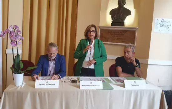 I nuovi abbonamenti per la stagione di prosa saranno in vendita presso il botteghino del Teatro Lembo dal 10 al 22 novembre 2023 nei seguenti giorni e orari: il lunedì, mercoledì e venerdì dalle ore 10:00 alle ore 12:00 e il martedì, giovedì e sabato dalle ore 17:00 alle ore 20:00. I biglietti degli spettacoli saranno disponibili dal 16 novembre 2023 anche in tutti i punti vendita Vivaticket e online su www.vivaticket.it