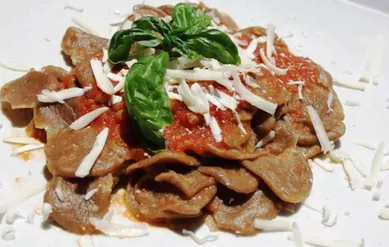 «È nostra ferma convinzione – spiega la consigliera comunale, dott.ssa Antonia Sinesi - che queste tradizioni vadano tramandate alle nostre generazioni così da costruire un nostro importante patrimonio culturale, motivo per il quale sono stati istituiti i PAT (Prodotti Agroalimentari Tradizionali)».