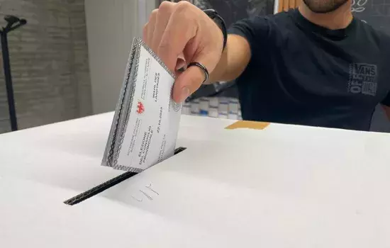 I dettagli per la presentazione della documentazione necessaria