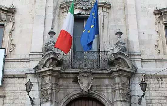 Essendo in discussione la reale portata dell’acqua in arrivo in Agro di Loconia, il Prefetto prima di attivare la procedura di emergenza, ha richiesto alle parti una ulteriore verifica riconvocandole per lunedì 22 luglio