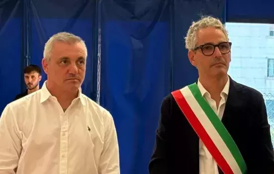 «Questi atti vili, che mettono a rischio la vita di chi li subisce e delle loro famiglie –afferma il primo cittadino - non ci fermeranno, così come sono certo non si fermerà l'impegno politico per la nostra comunità dell’onorevole Ventola»